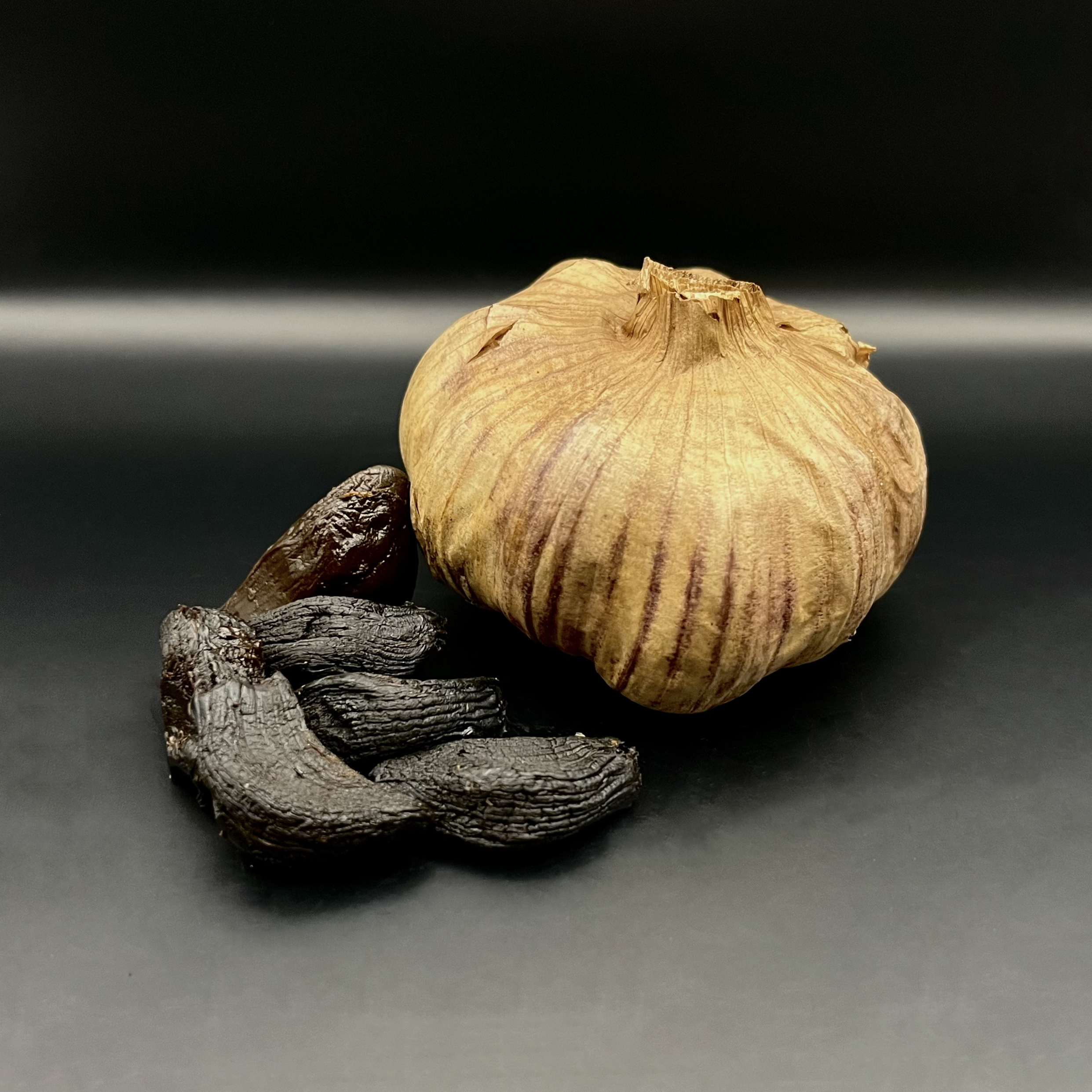Ajo Negro D'lichos